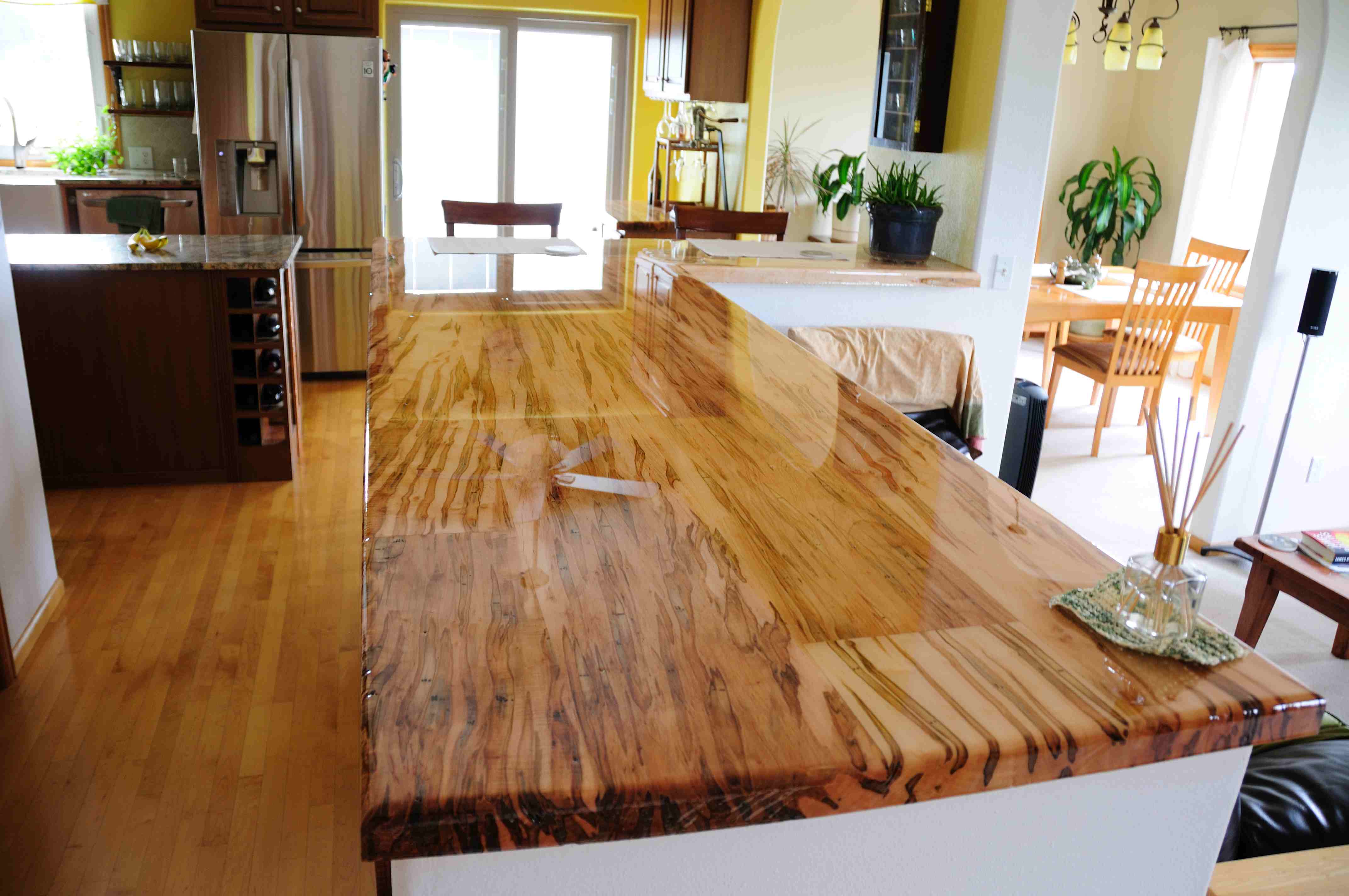 Epoxy Resin for Bar Tops, Tables, & Countertops  Diy wood projects  furniture, Wood projects, Wood art projects