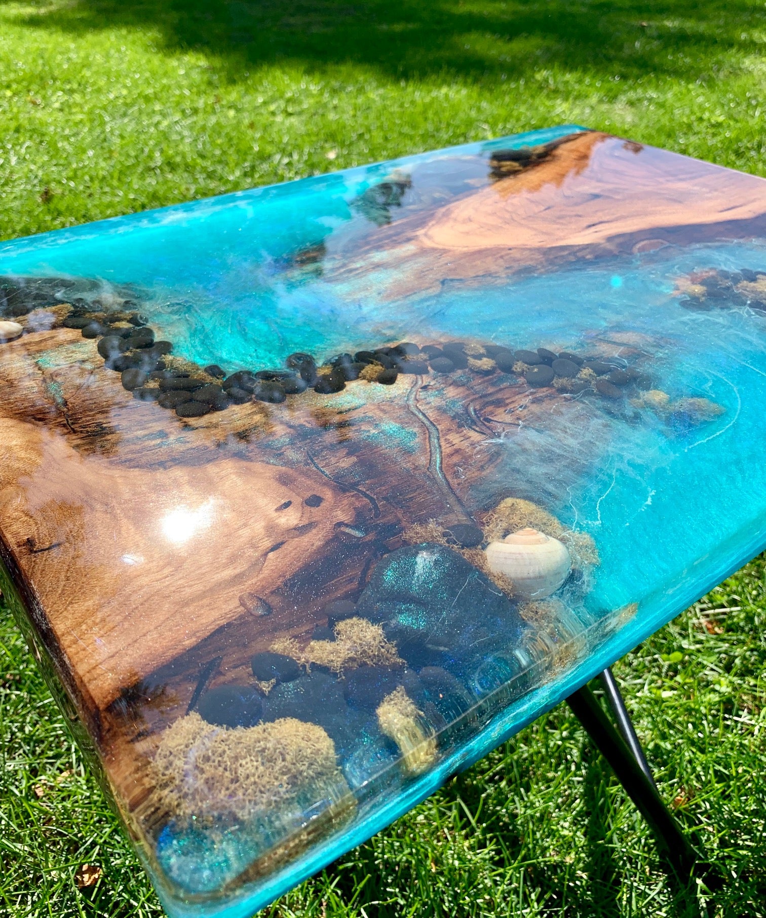 The Simple Tips To Embedding Transparencies In Resin - Resin Obsession